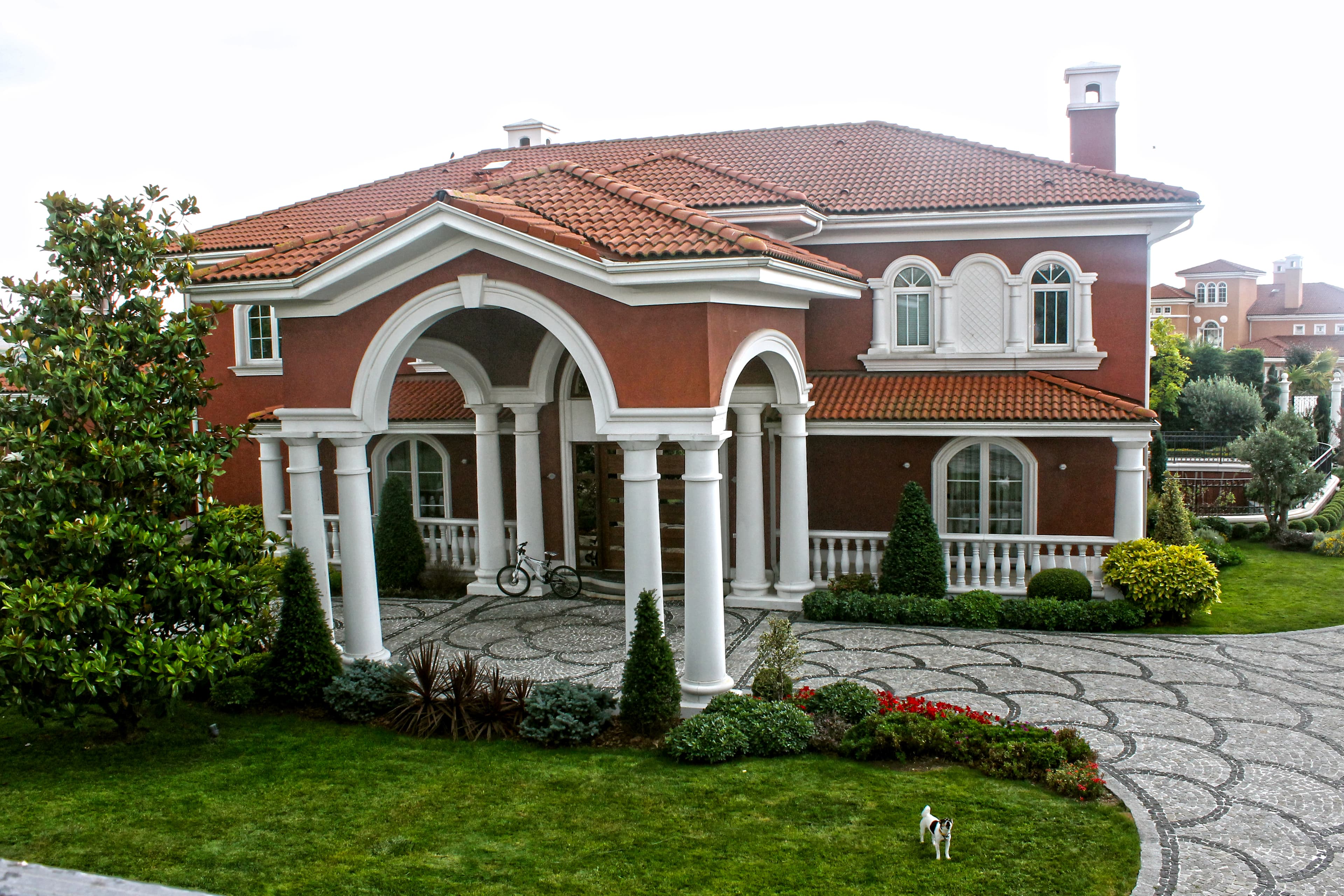 Alkent Lake Mansion
